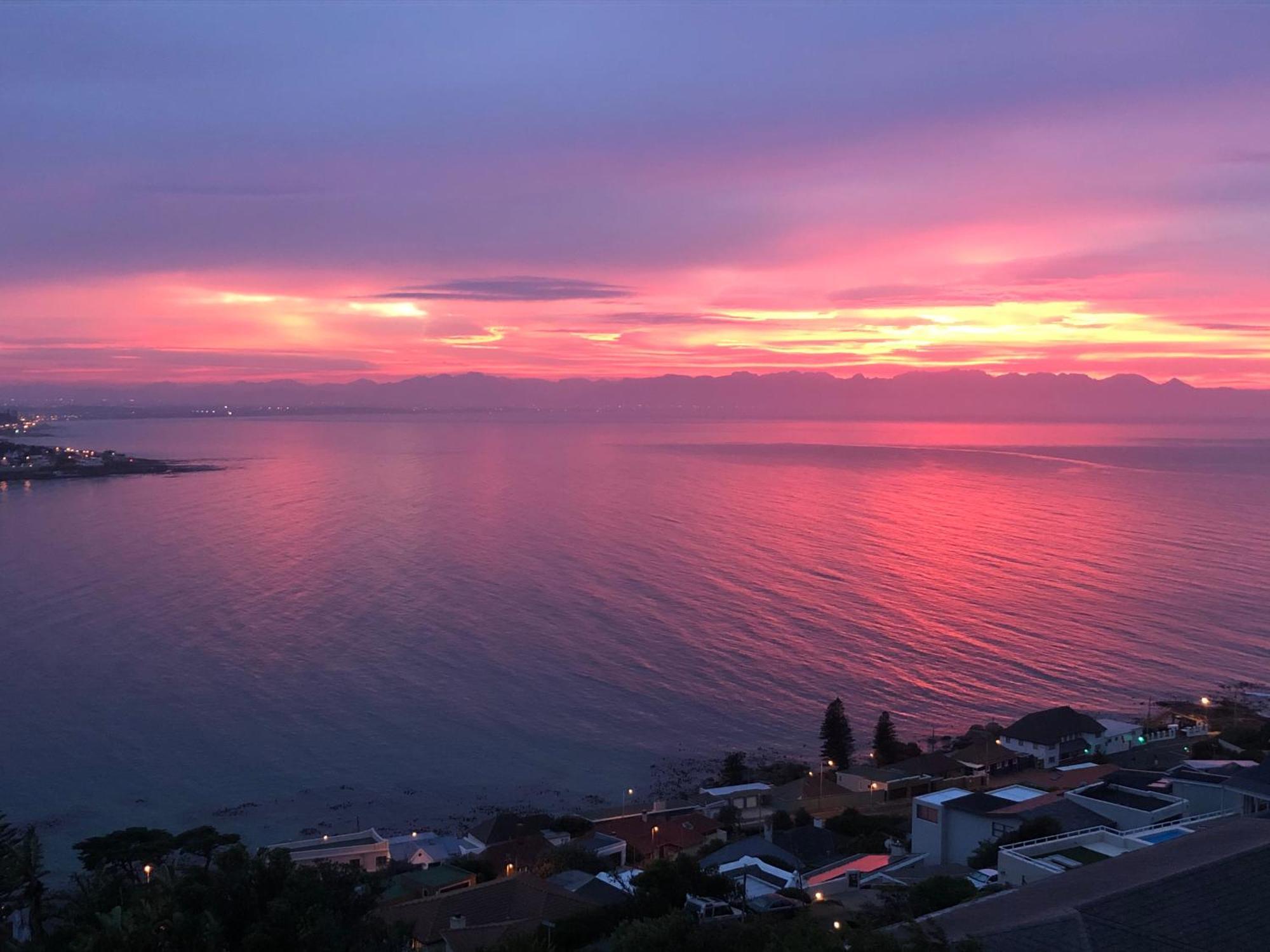 1 Mountain Rd Boutique B&B Fish Hoek Extérieur photo
