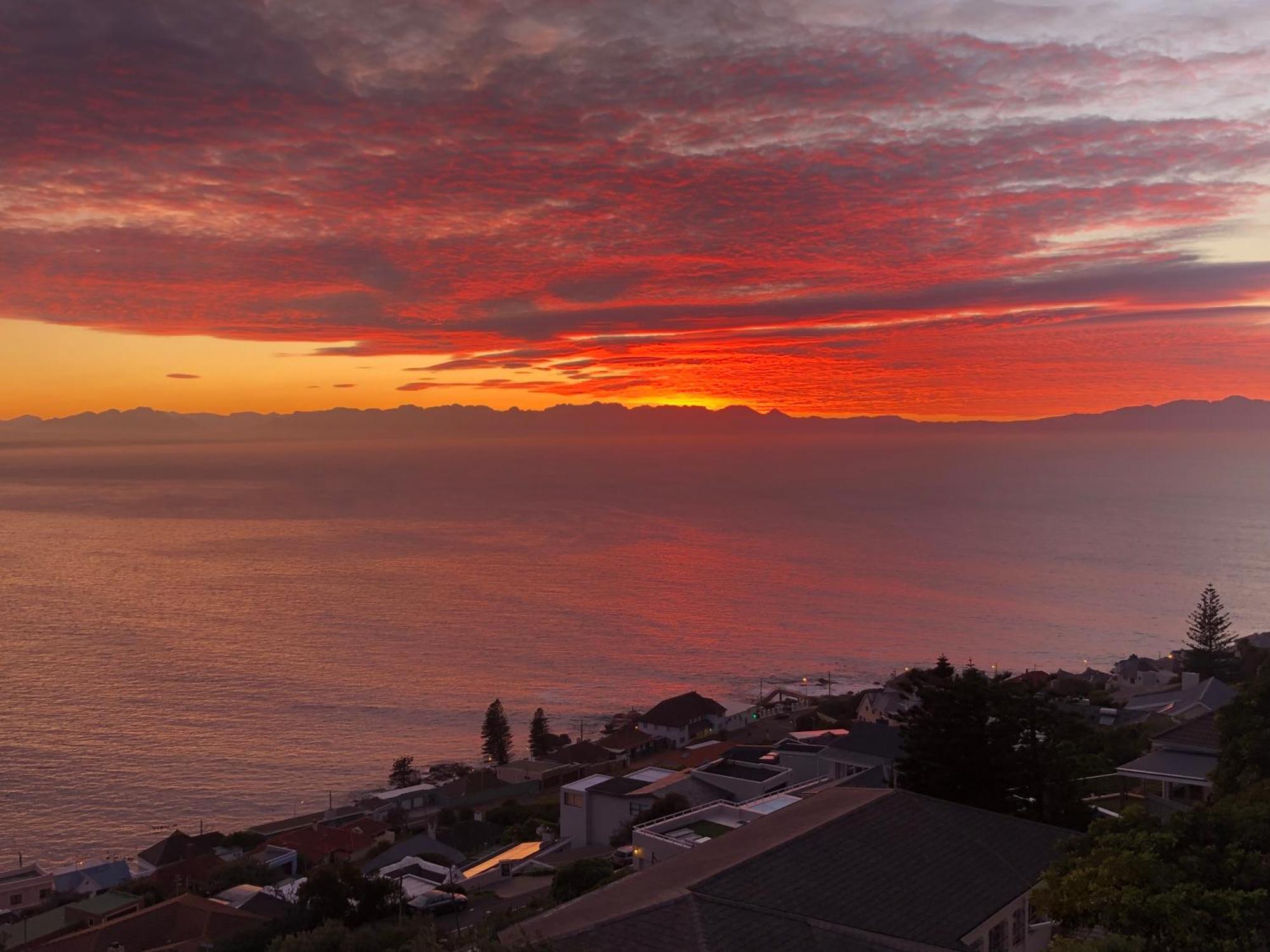 1 Mountain Rd Boutique B&B Fish Hoek Extérieur photo