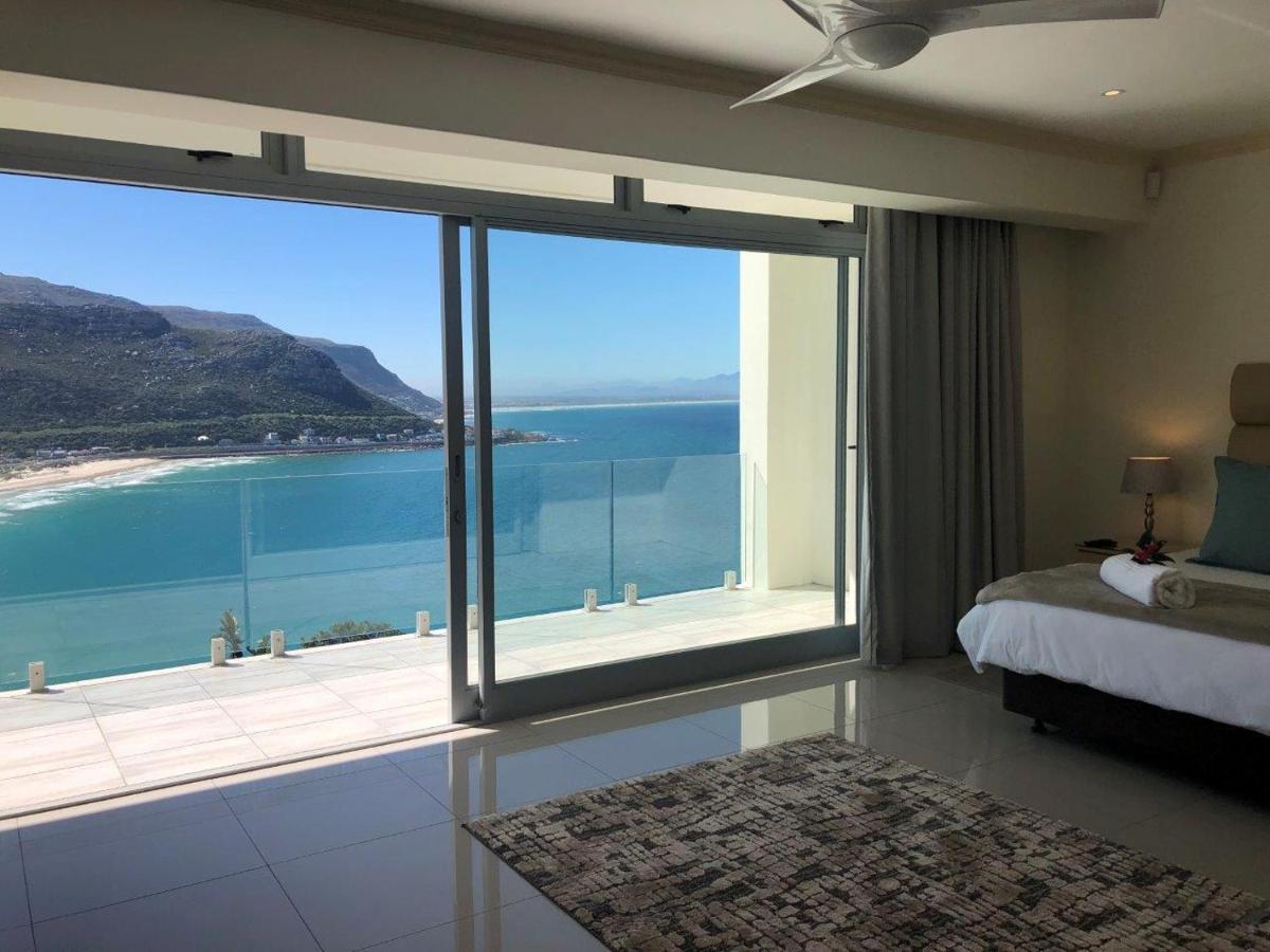 1 Mountain Rd Boutique B&B Fish Hoek Extérieur photo