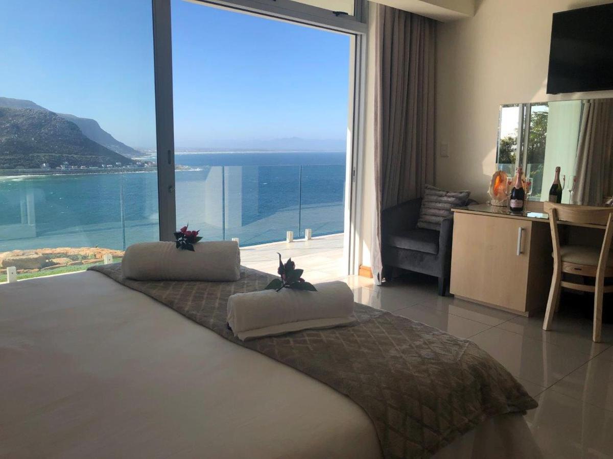 1 Mountain Rd Boutique B&B Fish Hoek Extérieur photo